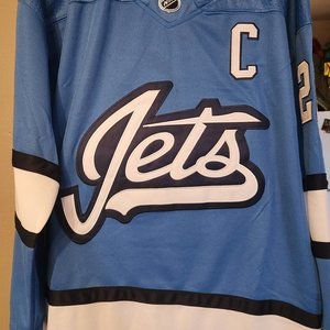 Winnipeg jets jersay
